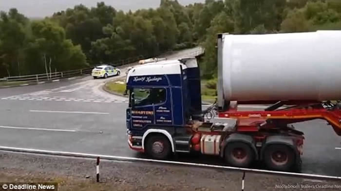 Ӣ���ո���˾������ ��60�׷���������չʾ�Ѷȼ��ߵ���ת