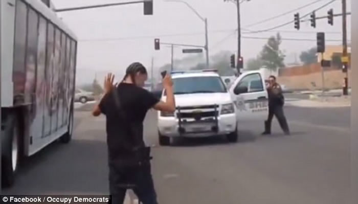 ��Ա�漴�³����ͳ���ǹ��׼���ˣ�����֧Ԯ�ľ�Ա����������