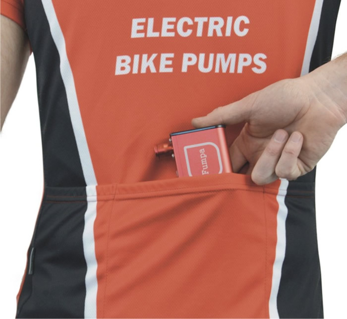 迷你气泵的体积非常细小。