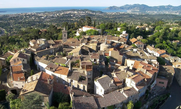 �ñϼ����ʾӴ�լλ��ε������������Ȼ��