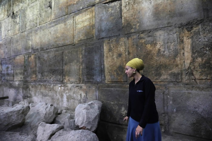 ����������δ֪ʯ���ع⡣