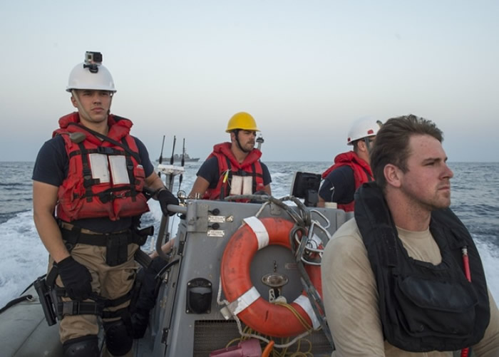 ��Ա��Ϥ�¼��󣬳�����Ƥͧ�����Ⱥ��ꡣ