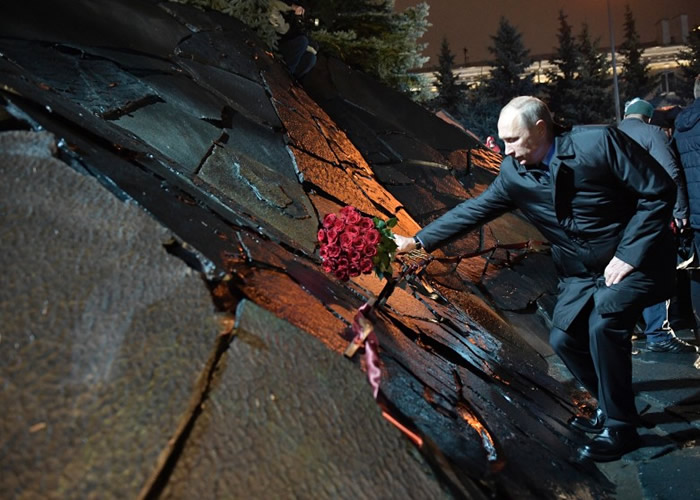 �վ��򡰱���ǽ���׻���