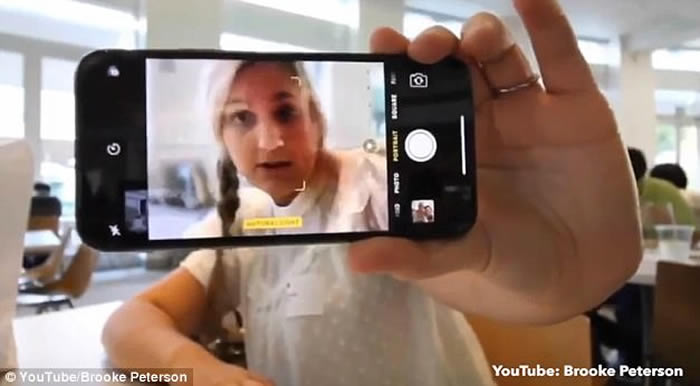 ƻ˾ʦŮʹiPhone XӰƬϴYoutube ۸ױ