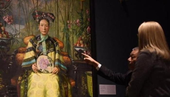 展览主要从非政治角度,展示慈禧的生活。