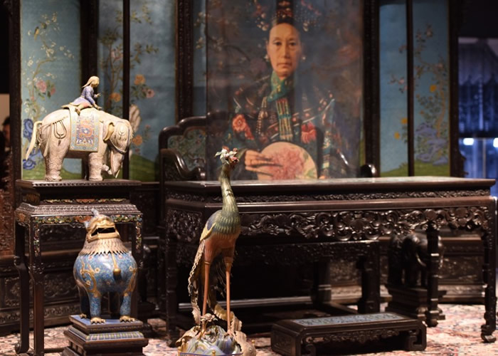 展览共有80套展品供民众观赏。