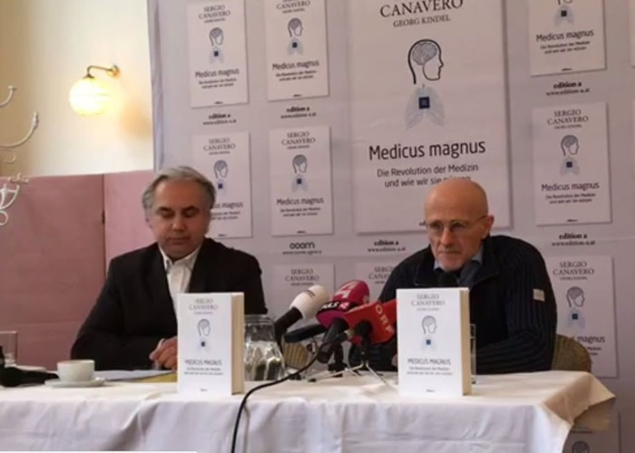 卡纳韦罗(右)早前召开记招,声称人体换头手术“即将来临”。