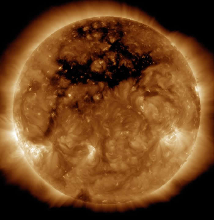 ̫̫۲201510㵽ĺڰᶴ COURTESY OF NASA, SDO