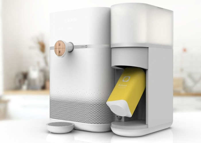 �¹���˾���з�����ˮ�����˹���Ȫˮ�������һ��������װ��Mitte