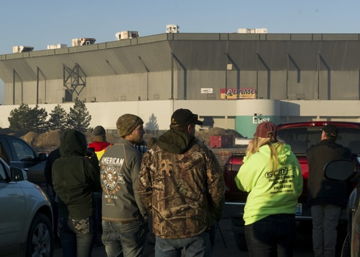 ��������δ��ֱ���򳡵�����һ�¡�