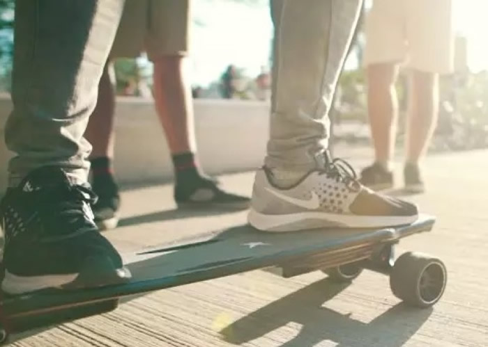 �˻���������ж��ü��ڰ��ϵĶ�����