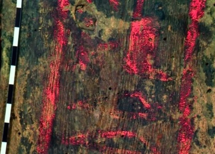 �о���Աɨ�赽ֽɯ��ֽ��д��һ�����֡�