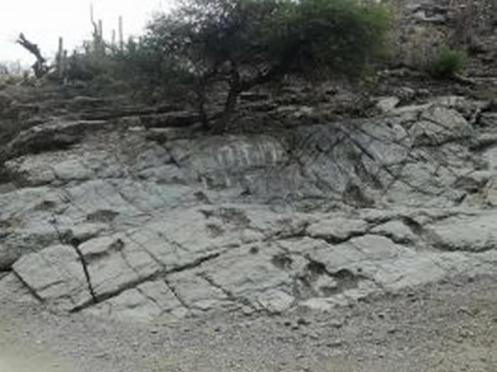 ʷǰĴڣ޲άɽʯϷ־޴ӡ