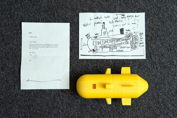 雅各布将设计图寄给英国国防科技实验室。