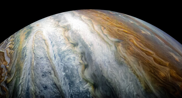 ������Juno����ŵ��̽�������㵽������ľ���ϼ���ľ����