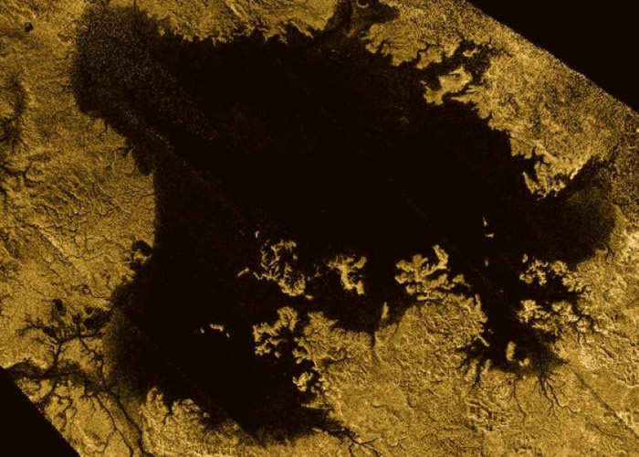 土卫六各水体有一致海平面。