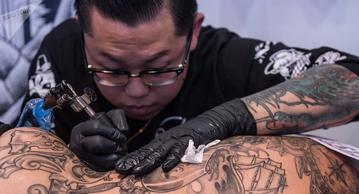 《科学报告》:法国核物理学家发现纹身可能有毒甚至致癌