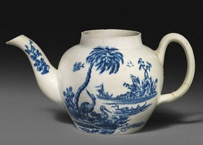 130元买入的烂古董茶壶原来是宝 500万元天价卖出