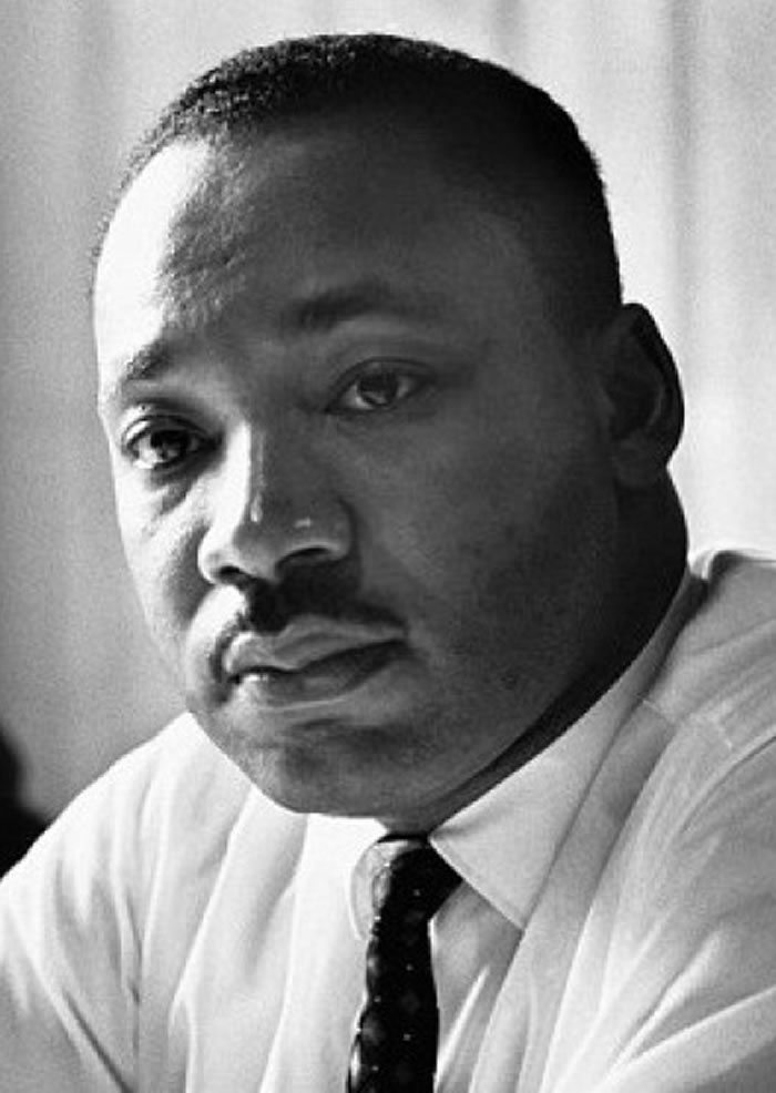 ����·�½��걻��ɱ��