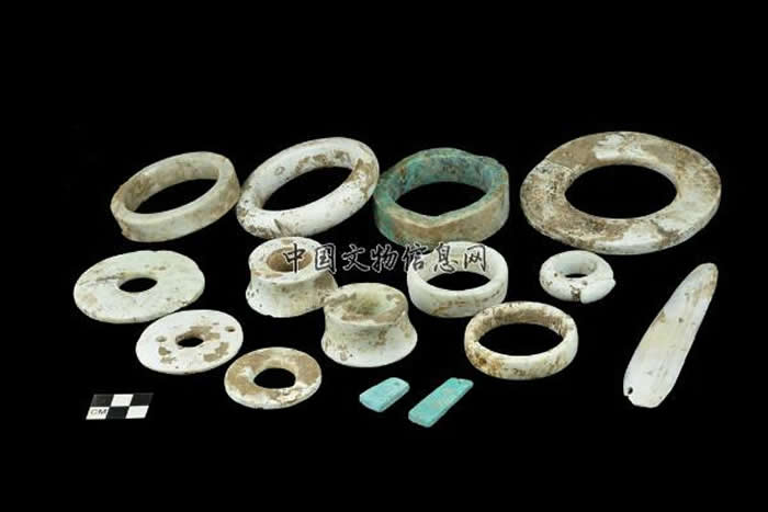 山东焦家焦家遗址大型墓葬M91随葬玉器