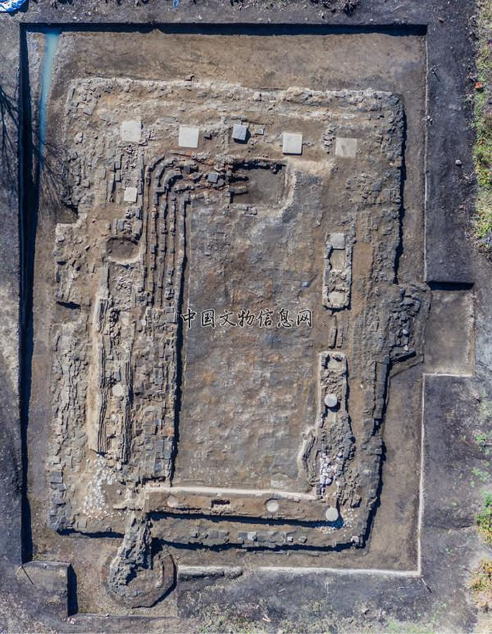 吉林安图宝马城长白山神庙遗址四号基址