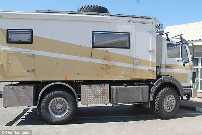 德国男子驾露营车游西非纳米比亚遭凶狠猎豹抓破头皮