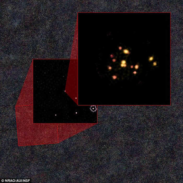 宇宙大爆炸仅14亿年后14个星系撞击合并形成宇宙中最大的星系团
