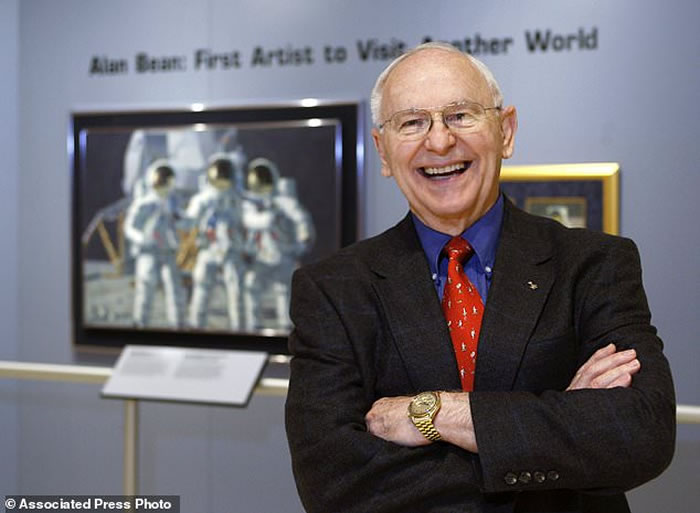 4λ½ԱȶAlan Bean 86