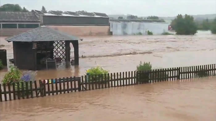 ʨ���ϻ������޴ӵ¹����ڰͺն���԰����