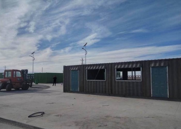 λ����ظ�ԭ�ġ���ɫ��վ����