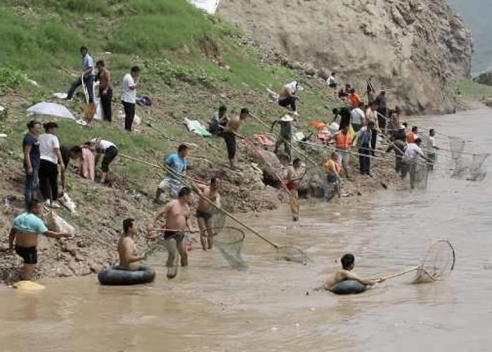 ɽ����������ð���ں���׽�㡣