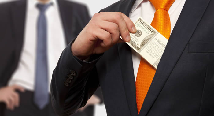 ���Խ�����Σ�գ����������ɸ�Ѫѹ�������ߺʹ���ȱ���ķ���