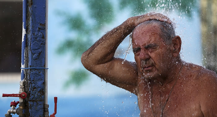 《自然∙气候变化》:地球气温的进一步增加将使美国和墨西哥的自杀人数明显增多