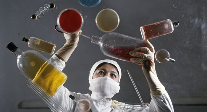 俄德科学家研制出癌症早期诊断和治疗的方法