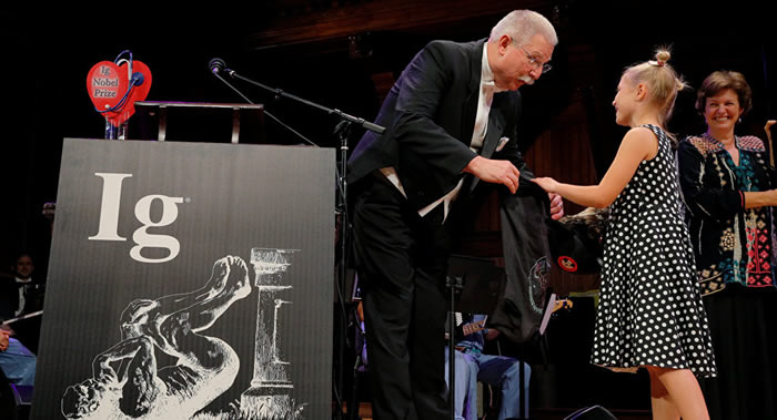 2018年搞笑诺贝尔奖揭晓:坐过山车有助排出肾结石