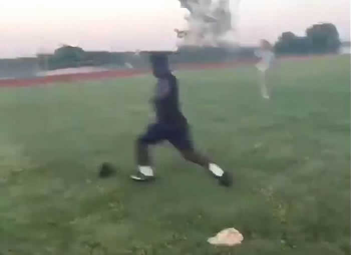 ��������˹��һֻСè�ұ��ˡ������ߡ�������