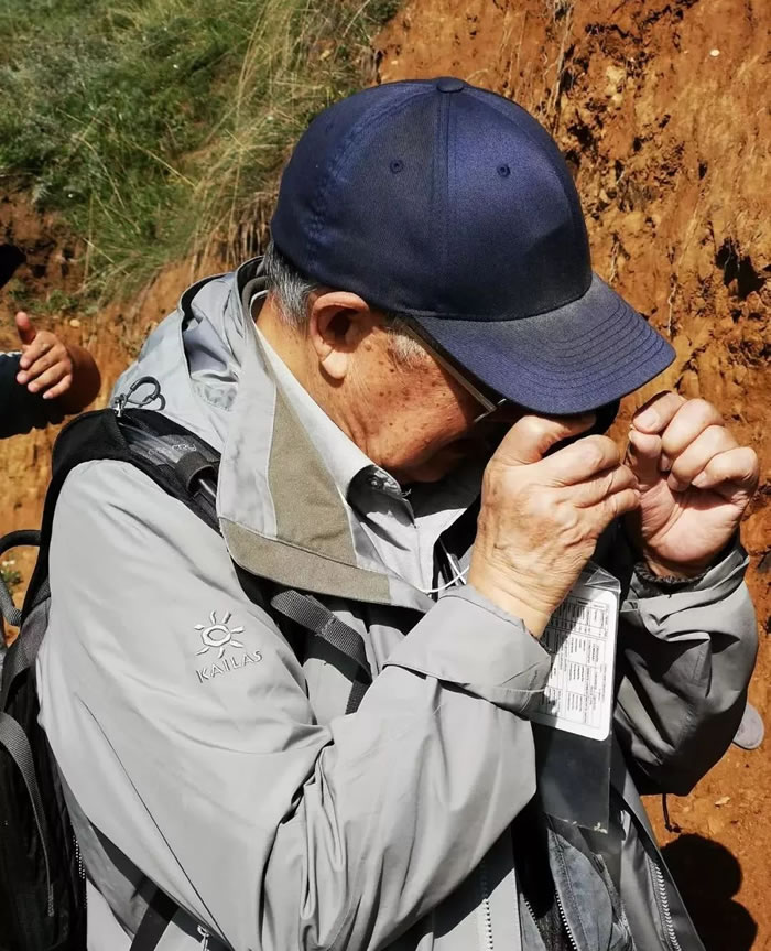 ���Ժʿ��ռ����ʮ������Ұ�⿼��һ�ߡ������ʡ���Ӳ��ͷ��