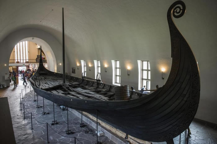 ͼҰţOseberg1903걻˷֣ĿǰչʾŲ˹½άݣViking Ship Museumڣ