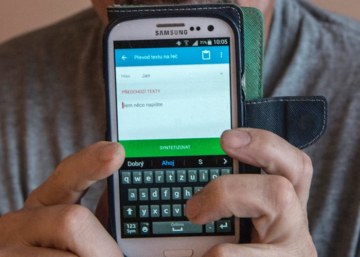 �ü�ֻ�����ֻ���������ӣ��Ϳ������յ�������˵������