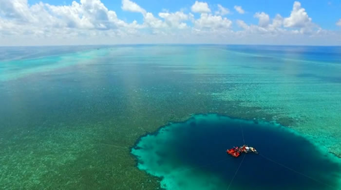 “三沙永乐龙洞”:目前世界已知最深的海洋蓝洞