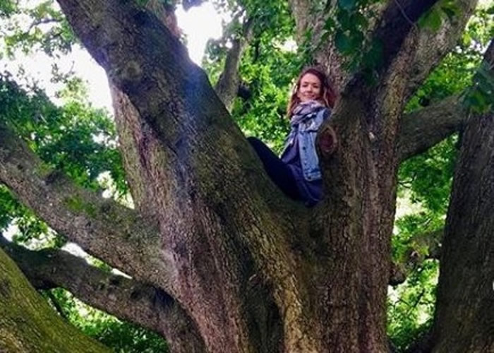 �����ѳ��Ȱ�����Ȼ��Ů�Ӱᵽɭ�������ִ�Ů�ס� ������ʦ��ҩ�Ʒ��ɹ������缲