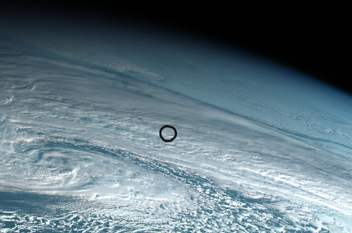 去年12月一颗事前没有被侦测到的小行星进入地球大气层发生猛烈爆炸 百年来第二大爆炸