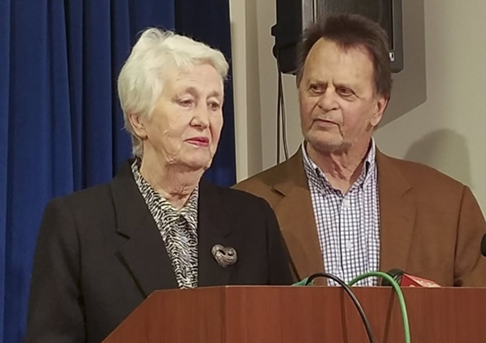 ���������ң����������������󣩳�ϯ���߻ᡣ