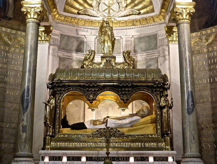 ʥά�����񸸵Ĳ��������������ڷ�������һ����á�