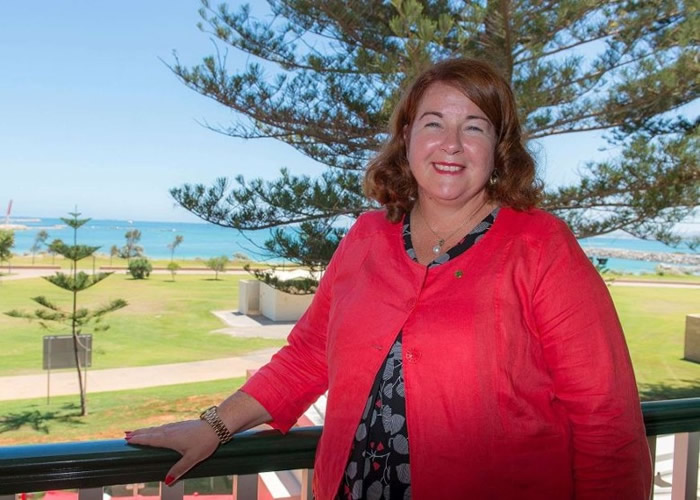 赖斯在声明中表示,批准上述计划并不代表最终批准采煤。