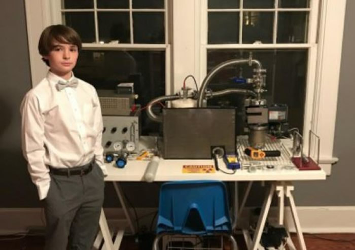 ������������14������Jackson Oswalt���������¼ ��������ں�ʵ�鷴Ӧ¯