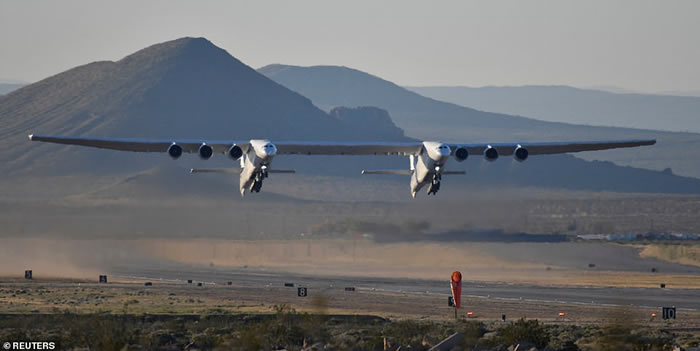 ɻƽ㷢ߡStratolaunch carrier״ηгɹ Я̫ջ