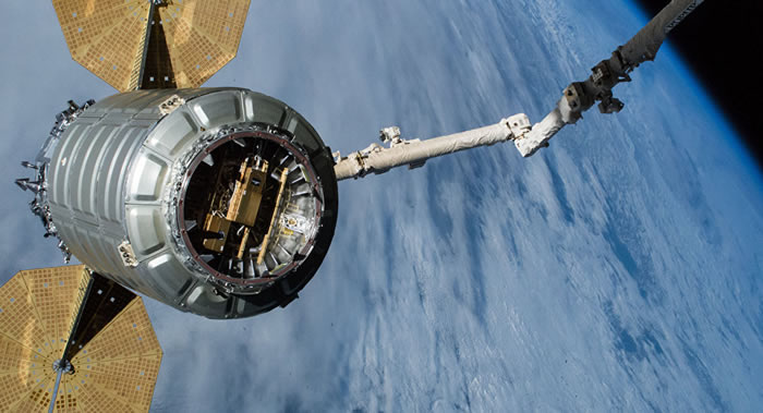 美国国家航空航天局(NASA):“天鹅座”(Cygnus)货运飞船抵达国际空间站