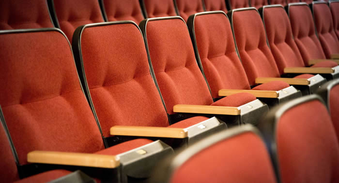 美国威斯康星州居民史蒂夫·鲁佩尔看了电影《惊奇队长》116次 创下世界纪录