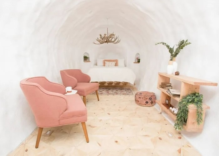 “大爱达荷土豆酒店”:美国爱达荷州团体把巨型土豆雕塑改装成民宿